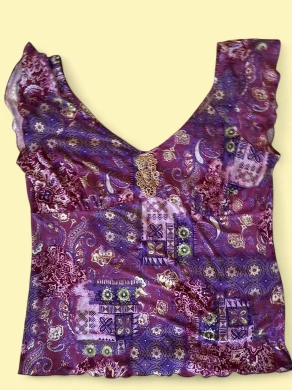 American Vintage Purple Paisley V-Neck Top